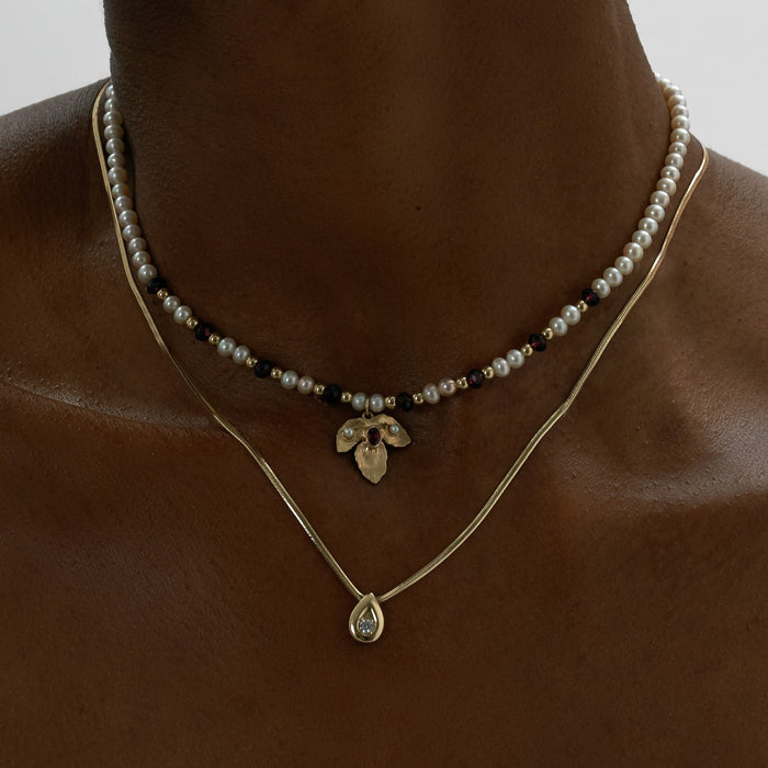 Maternity Leaf Pearl Necklace